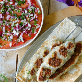 Кебабы из индейки с быстромаринованными помидорами