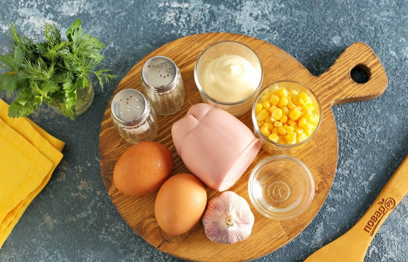 1. Этап. Салат за 10 минут: Подготовьте все ингредиенты.