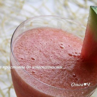 Арбузно-ананасовый коктейль