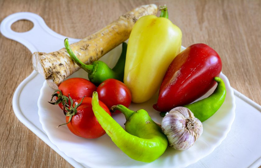 1. Этап. Аджика Чертополох: Подготовьте продукты по списку.