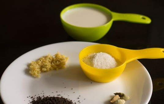 1. Этап. Чай с молоком и имбирем: 1. Вот такие ингредиенты нам потребуются.