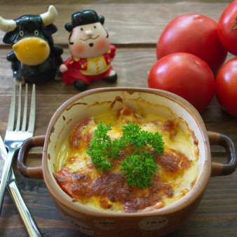 Грудка с помидорами и сыром