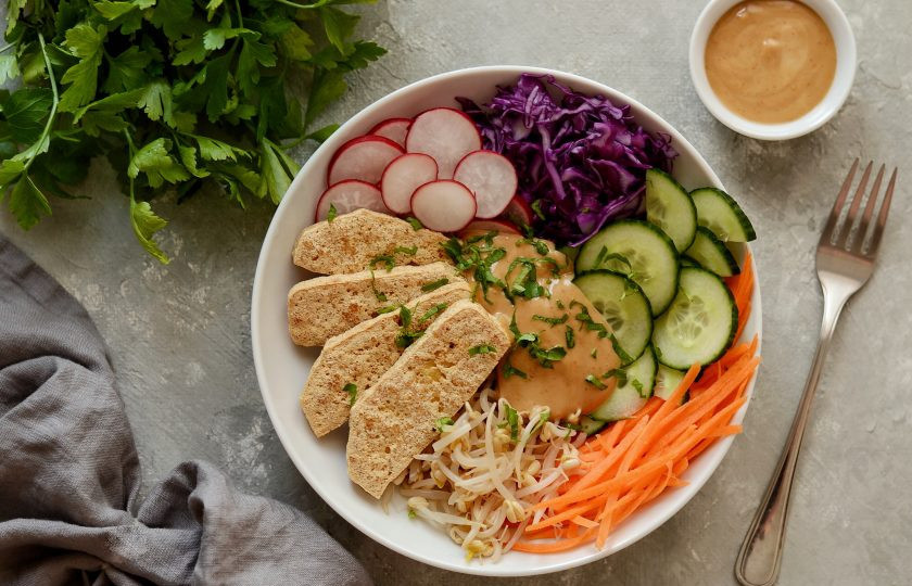 1. Этап. Гадо-гадо: Салат Гадо-гадо готов, приятного аппетита!