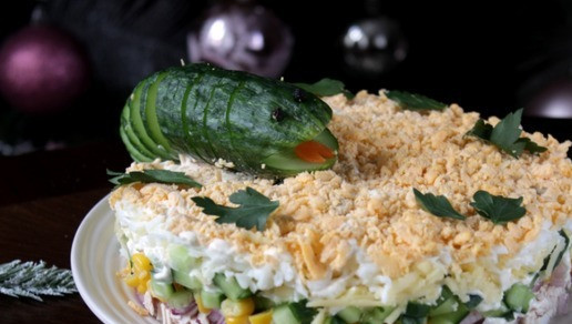 1. Этап. Новогодний салат Символ года: С наступающим!