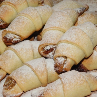 Рогалики с грецкими орехами