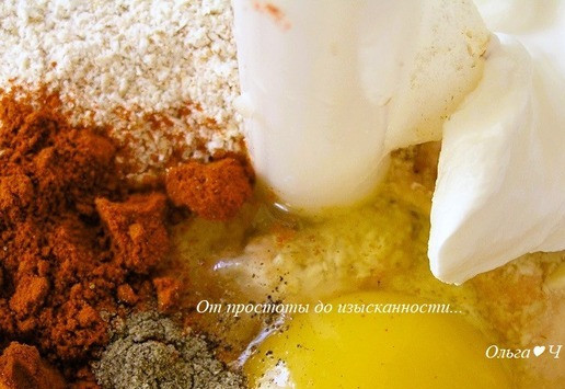 1. Этап. Мусс из лосося со шпинатом: Филе лосося соедините с яйцом, сметаной, солью, перцем, оставшимися хлопьями и паприкой в другой чаше блендера.