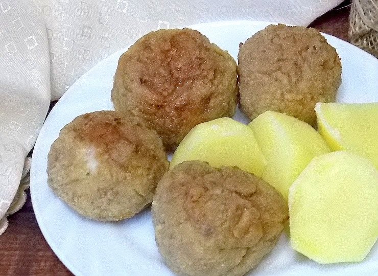 1. Этап. Котлеты Моцарелка: Подавайте сразу.