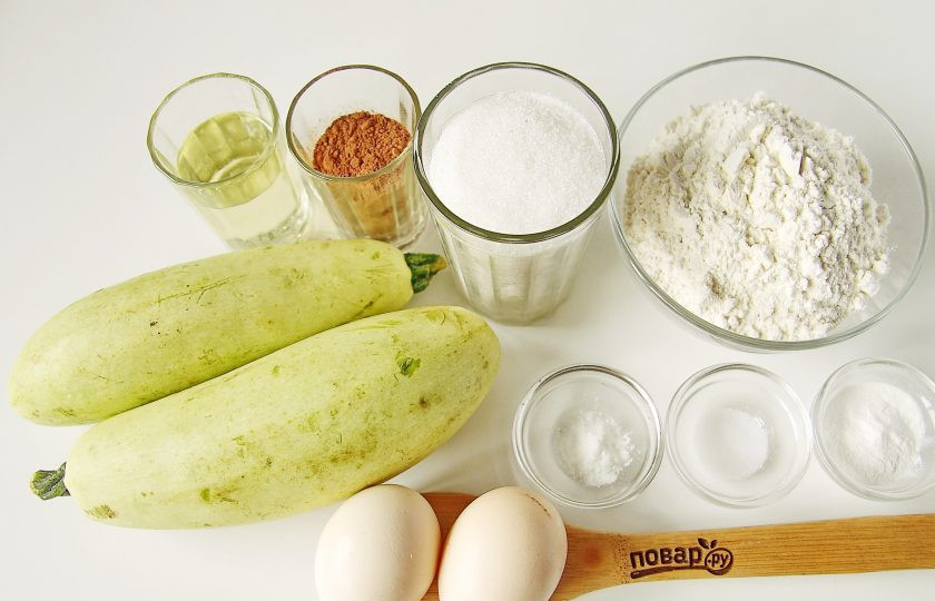 1. Этап. Кабачковый пирог в мультиварке: Подготовьте все ингредиенты.