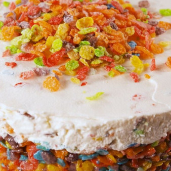 Fruity Pebbles Cheesecake