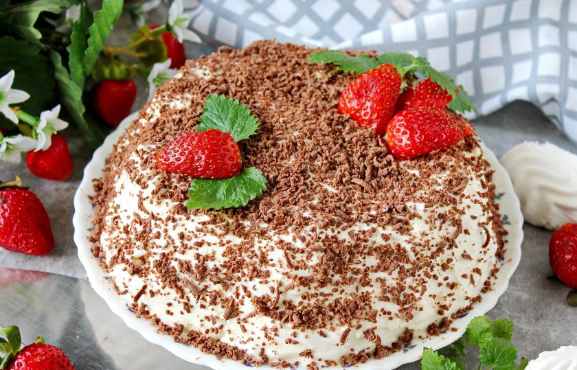 1. Этап. Торт из зефира с клубникой без выпечки: Приятного аппетита!