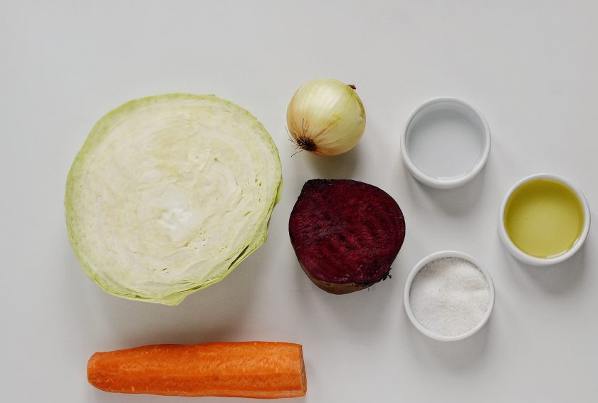 1. Этап. Кремлевская хряпа: Подготовьте все ингредиенты.