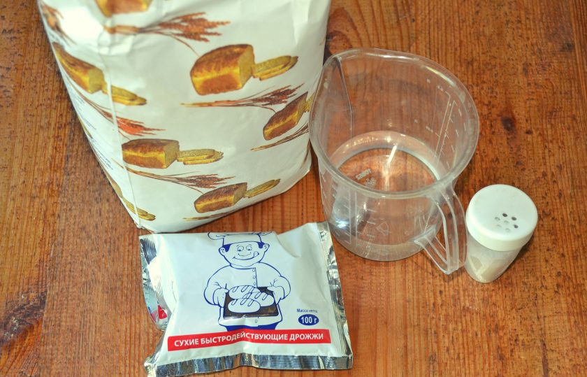 1. Этап. Китайский хлеб: Подготовьте ингредиенты.