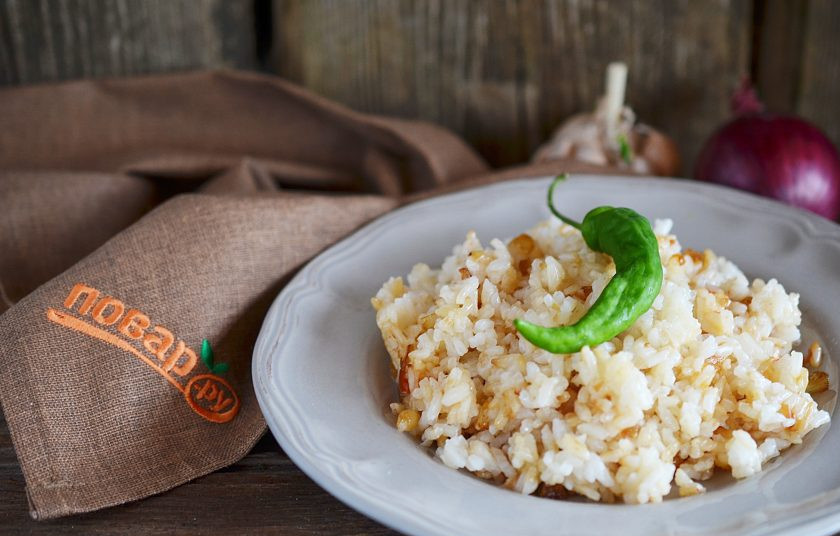 1. Этап. Кхау Пхат (жареный рис): Подавайте к столу. Приятного аппетита!