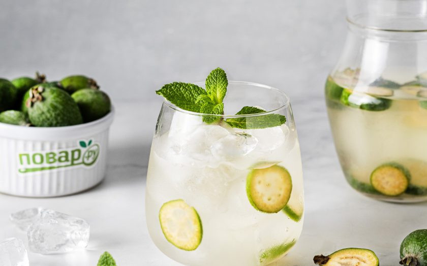 1. Этап. Лимонад из фейхоа: Готовый лимонад подавайте со льдом. Лимонад из фейхоа готов!