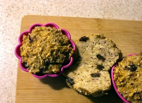 1. Этап. Овсяные маффины с яблоком и клюквой: Кому интересно: маффин в разрезе.