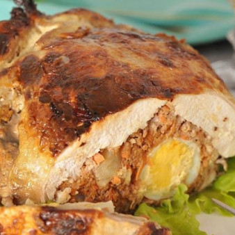 Курица с яйцом