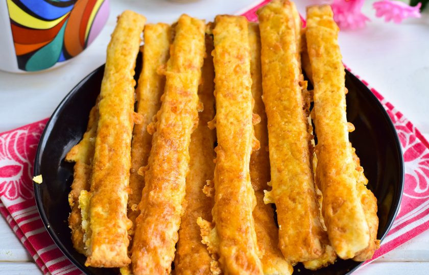 1. Этап. Творожно-сырные палочки: Вот такие творожно-сырные палочки получились!