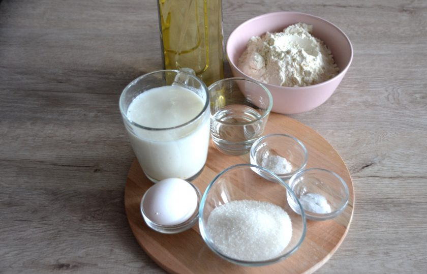 1. Этап. Украинские оладьи: Подготовьте ингредиенты.