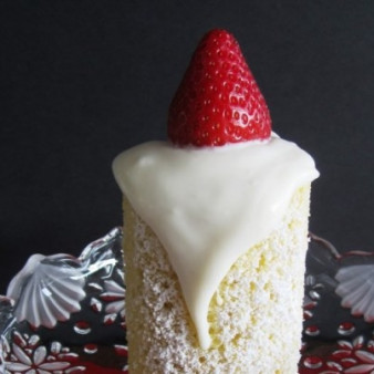 Пирожное Ванильная свеча