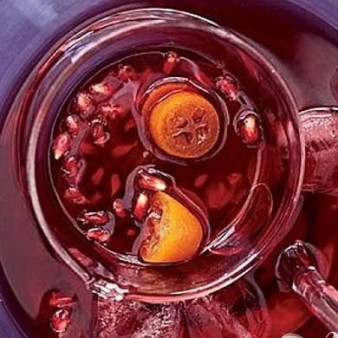 Коктейль с кумкватом и гранатом