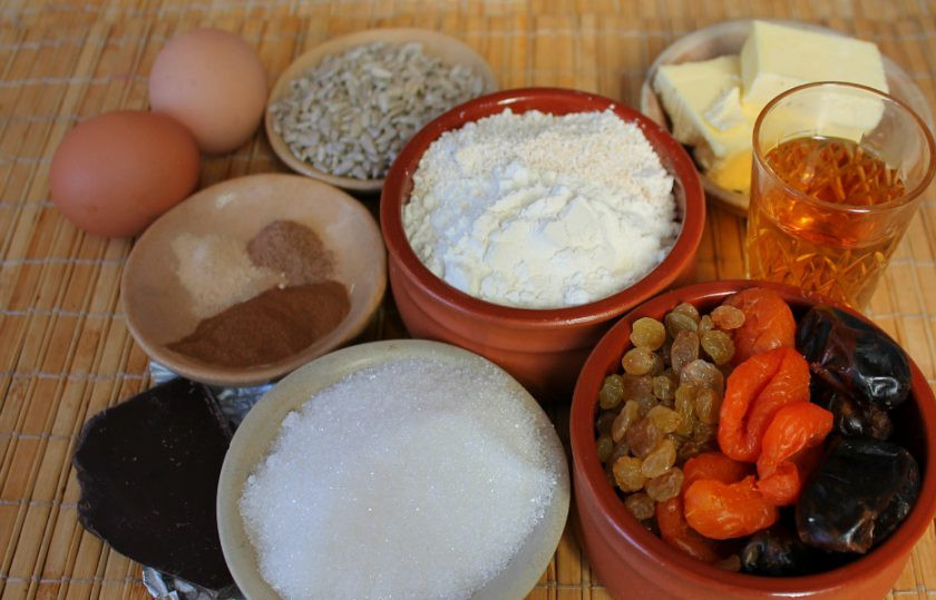 1. Этап. Рождественский кекс с коньяком: Подготовим ингредиенты.