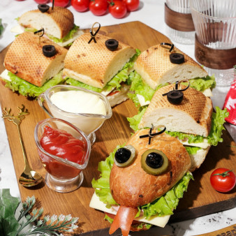 Праздничные бутерброды Змейка
