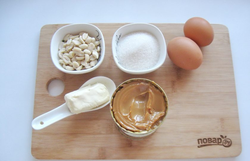 1. Этап. Меренговый торт: Подготовьте необходимые ингредиенты.