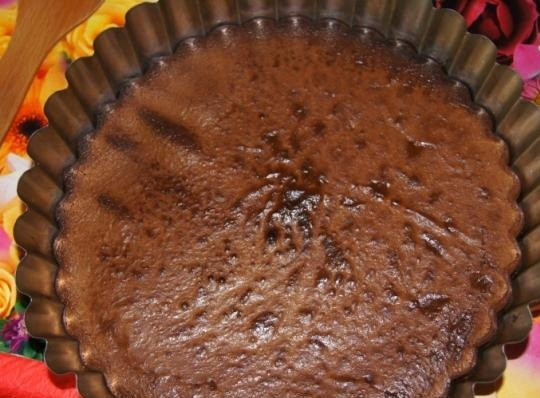 1. Этап. Бисквит с горьким шоколадом: 9. Готовый бисквит вынимаем и оставляем немного остыть, после чего можно подавать к чаю или кофе.