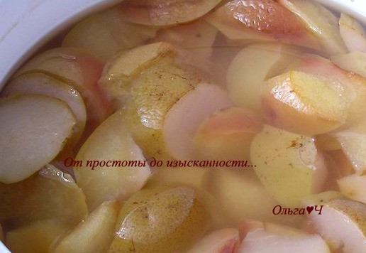 1. Этап. Яблочно-грушевый кисель: Варите 15-20 минут на минимальном огне. Дайте настояться 1-2 часа.