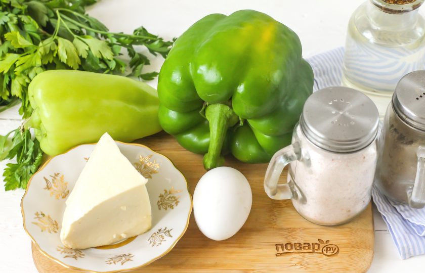 1. Этап. Запеченные перцы с фетой: Подготовьте указанные ингредиенты.