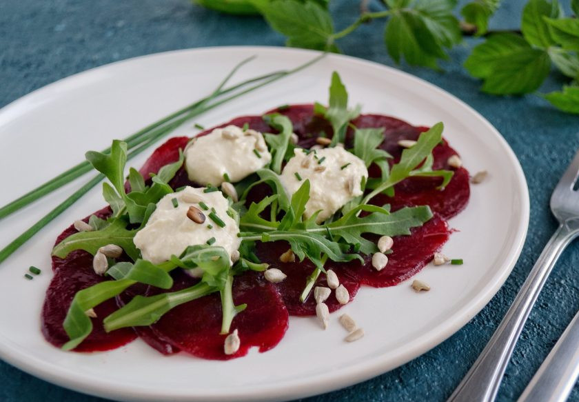 1. Этап. Карпаччо с рукколой: Карпаччо с рукколой готово, приятного аппетита!