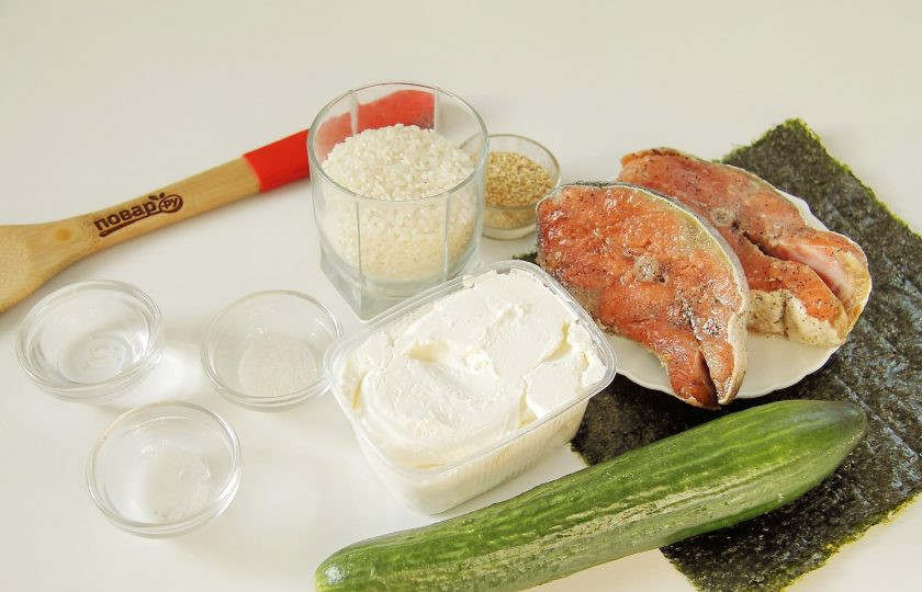 1. Этап. Салат Суши: Подготовьте все ингредиенты.