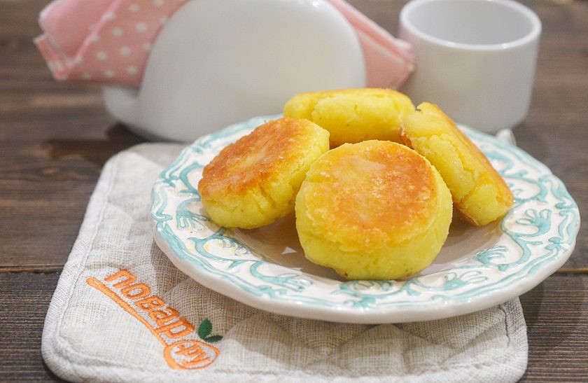 1. Этап. Сырники с кокосовой мукой: 6. Приятного аппетита!