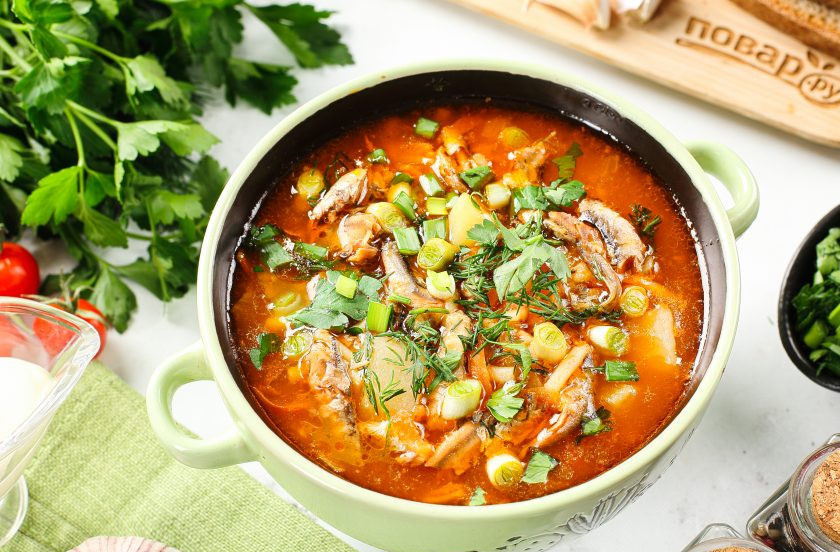 1. Этап. Суп с килькой в томате с вермишелью: Приятного аппетита!