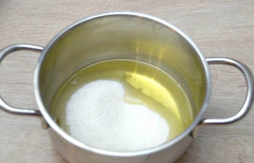 1. Этап. Американский лимонный пирог: Пока печется основа для пирога, взбейте на 