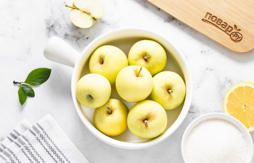 1. Этап. Варенье из яблок Белый налив: Подготовьте все ингредиенты.