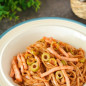 Гречневая лапша в пикантном томатном соусе