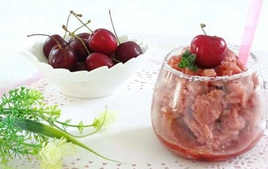 1. Этап. Сорбет из черешни: 7. Сорбет из черешни готов. Приятного аппетита!