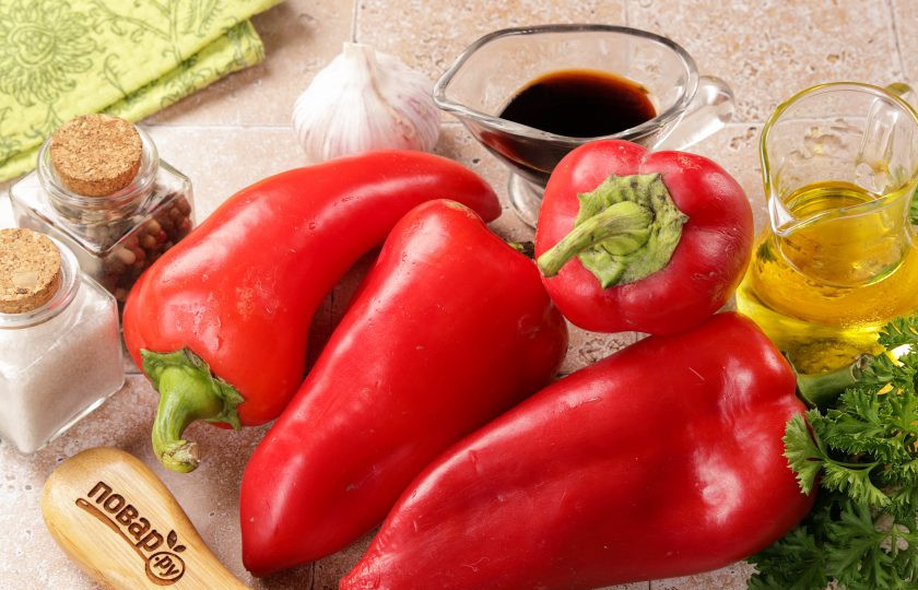 1. Этап. Перец на решётке на мангале: Подготовьте все ингредиенты.