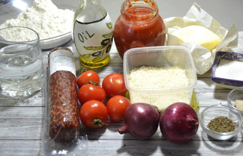 1. Этап. Пицца Миланская: Подготовьте ингредиенты.