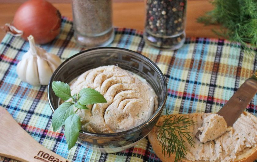 1. Этап. Паштет из скумбрии и горбуши: Паштет из горбуши и скумбрии готов.