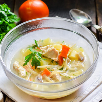 Диетический суп с лапшой