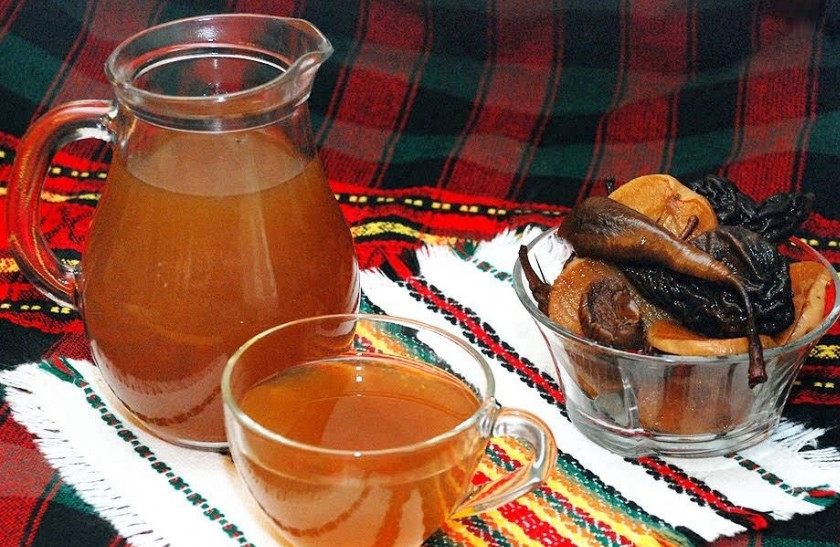 1. Этап. Компот из сухофруктов без сахара: Если вам кажется, что компот несладкий, добавьте меда по вкусу. Приятного аппетита!