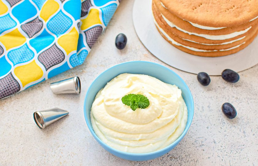 1. Этап. Сметанно-масляный крем для медовика: Готовый крем используйте по назначению. Готовьте с удовольствием!