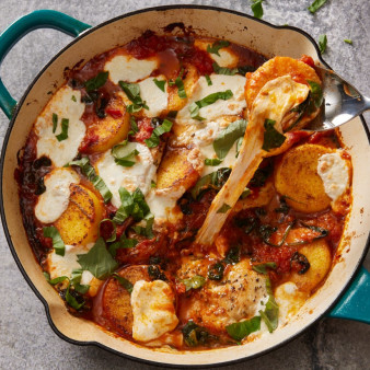 Caprese Chicken & Polenta Bake