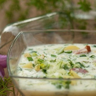 Окрошка на минералке и сметане