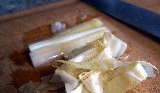 1. Этап. Салат с говяжьим сердцем и маринованными овощами: Сельдерей и капусту я мариновал вместе - вот так они выглядели.