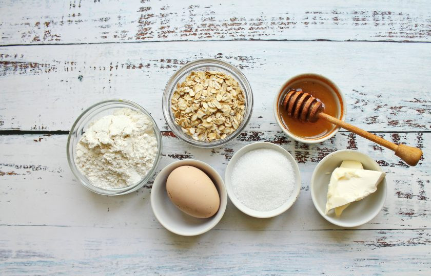 1. Этап. Овсяное печенье Анне Вески: Подготовьте все необходимые ингредиенты для приготовления овсяного печенья 