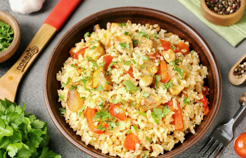 1. Этап. Ближневосточный плов с курицей и помидорами: Приятного аппетита!