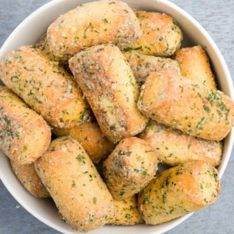 Sour Cream & Onion Soft Pretzels